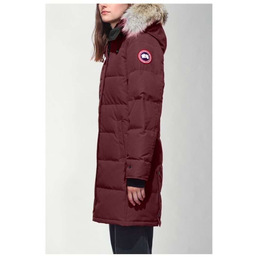 S | Canada Goose Shelburne Parka in Elderberry